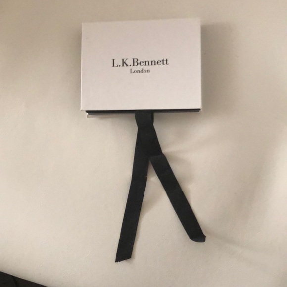LK Bennett Empty gift card - Picture 1 of 11